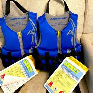 Set of 2 life Jackets Neoprene